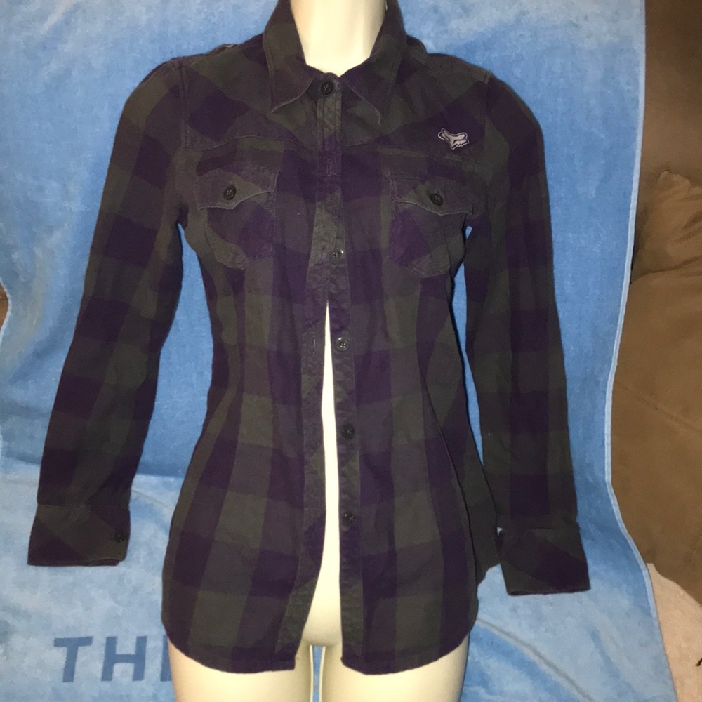Fox girls medium purple and grey button down 💕